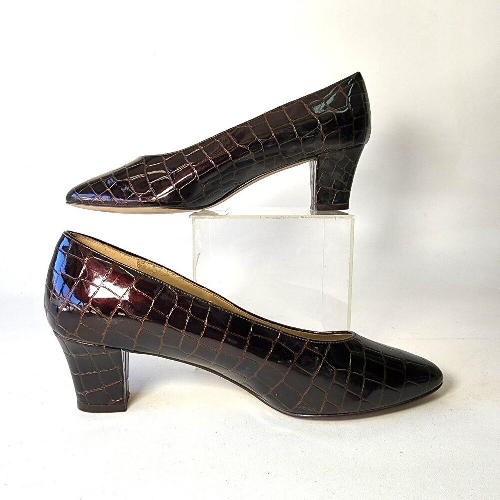 Naturalizer Block Heels  Pointy Toe Burgundy Heels Size 10 M